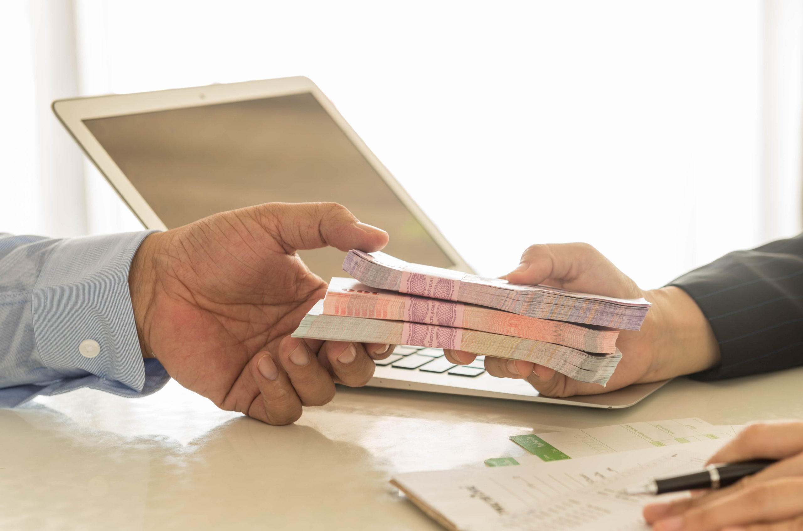 ما حكم تمويل شراء شقة أو سيارة من البنوك؟.. أمين الفتوى يحسم الجدل