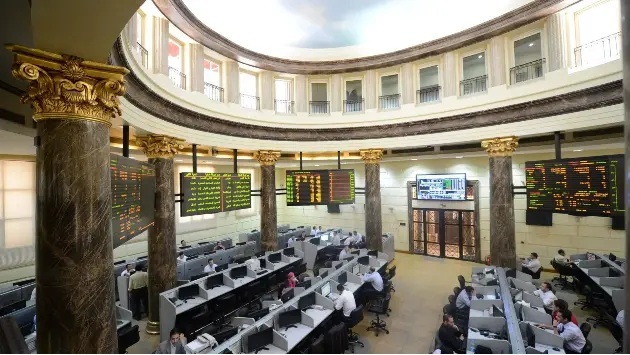 البورصة المصرية تعلن التداول على أذون خزانة بقيمة 54.57 مليار جنيه بدءاً من الغد بالتنسيق مع البنك المركزي