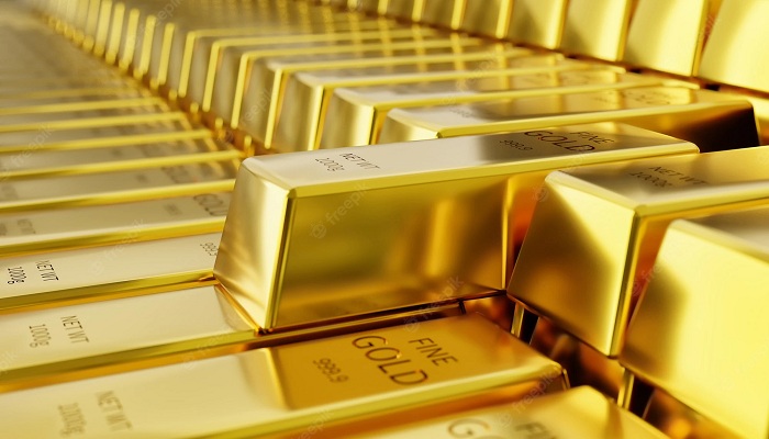 الذهب يتراجع عالميًا وسط توقعات باستمرار رفع البنوك المركزية لأسعار الفائدة
