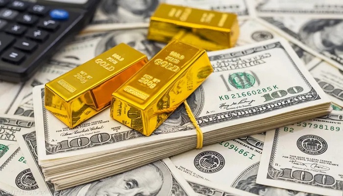 الذهب يرتفع إلى أعلى مستوى في 10 أيام مع تراجع الدولار وأسعار النفط