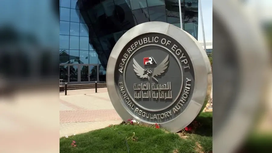 الرقابة المالية تحظر تمويل سبائك الذهب والمشغولات والفضة والبلاتين عبر التمويل الاستهلاكي