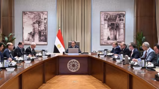 محافظ البنك المركزي يشارك في اجتماع برئاسة مدبولي لاستعراض البرنامج الوطني للتحول الاقتصادي قبل الإعلان عنه بمنتدى مصر 2026