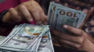 الدولار يرتفع من جديد أمام الجنيه المصري في البنوك خلال تعاملات اليوم